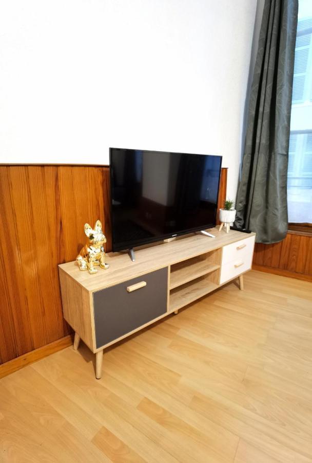 Charmant T2 Meuble Quartier Chateau De Pau Bagian luar foto